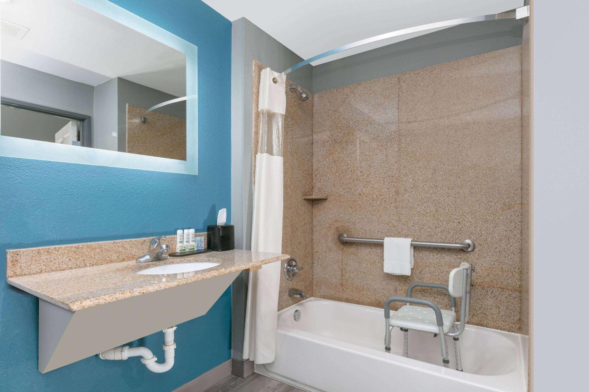 La Quinta By Wyndham Decatur Hotel Kültér fotó